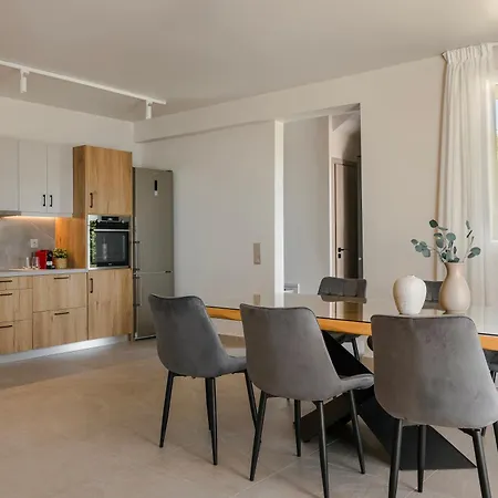 Arsinoe Willa Kouvalata