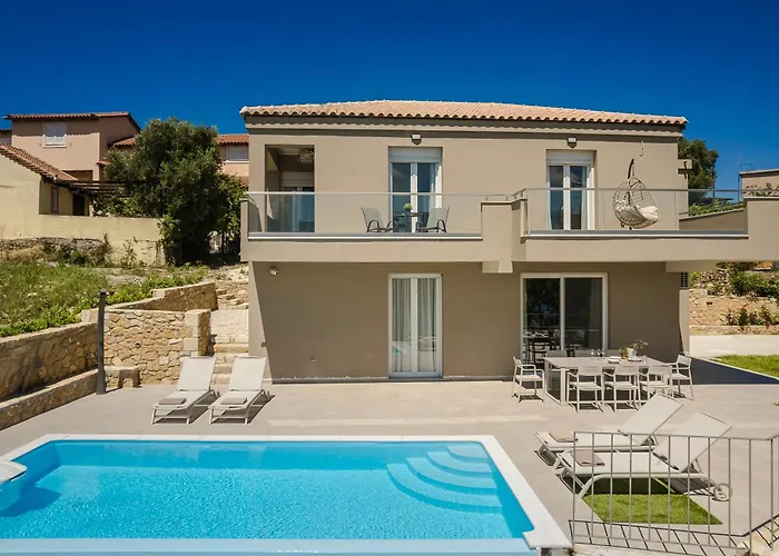 فيلة Arsinoe Kouvalata