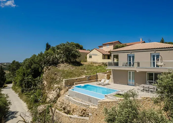 Arsinoe فيلة Kouvalata